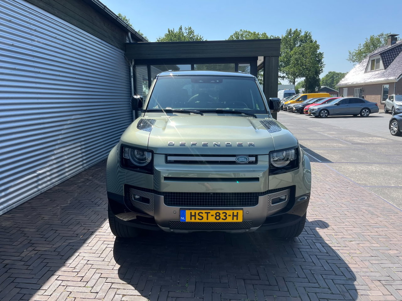 Land Rover Defender