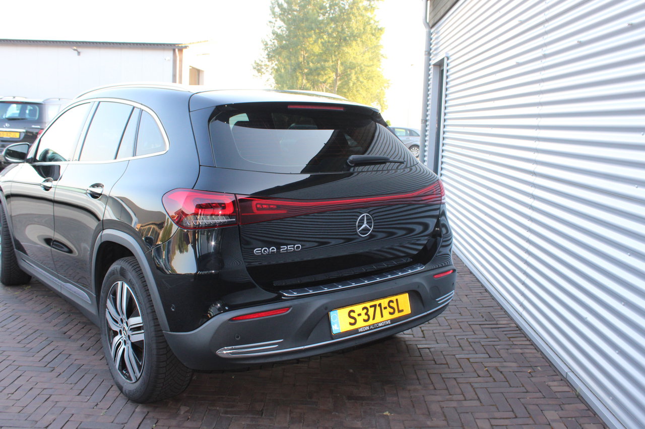 Mercedes-Benz EQA