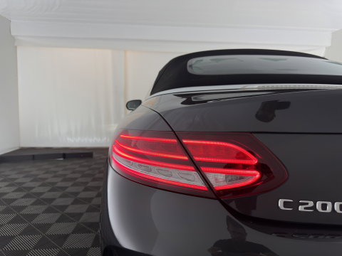 Mercedes-Benz C-Klasse Cabrio 200 AMG Line (INCL-BTW) Aut. *LEATHER-MICROFIBRE | FULL-LED | HEATED-SPORTSEATS | KEYLESS | AIRSCARF | NAVI-FULLMAP | DAB | CAMERA | AMBIENTLIGHT | AIRCAP | ECC | PDC | CRUISE | DRAFT-STOP | 18''ALU