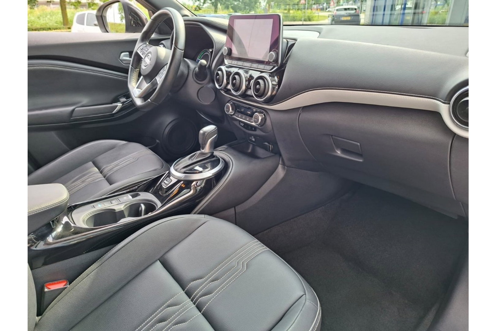 Nissan Juke 1.6 HYBRIDE PREMIERE EDITION AUTOMAAT LEDER NAVI