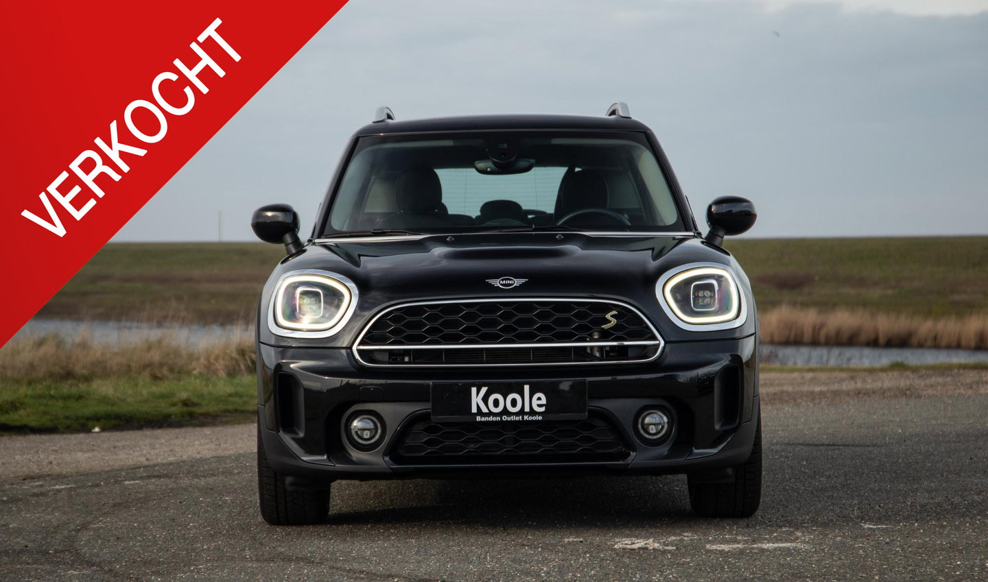 MINI Countryman 1.5 Cooper S E ALL4 Essential CAMERA / NAVI / CARPLAY / AIRCO / ZWART / STOELVERWARMING