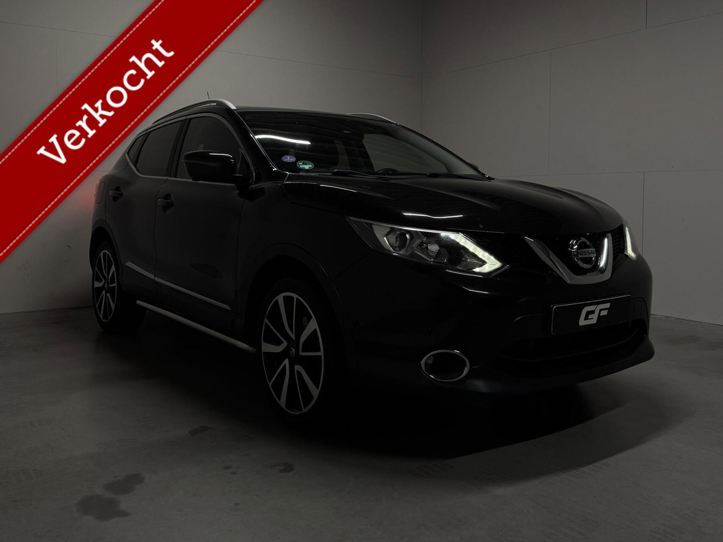 Nissan QASHQAI 1.6 Pano Camera Leer Trekh. Stoelv. NAP