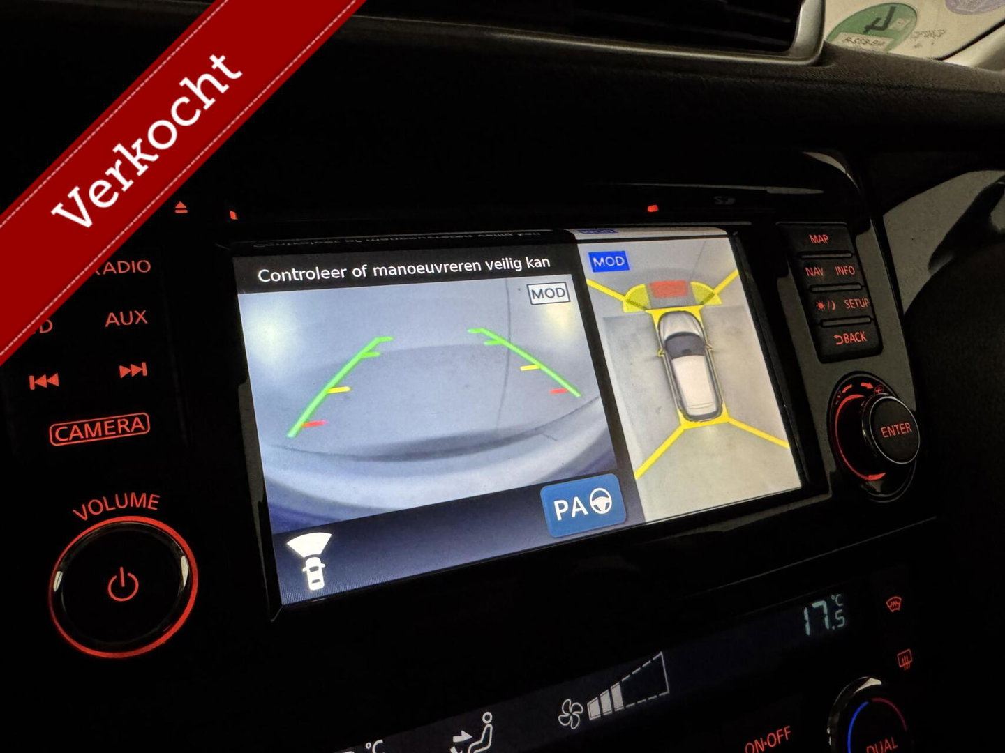 Nissan QASHQAI 1.6 Pano Camera Leer Trekh. Stoelv. NAP