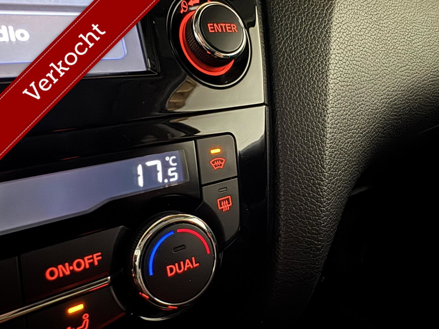 Nissan QASHQAI 1.6 Pano Camera Leer Trekh. Stoelv. NAP