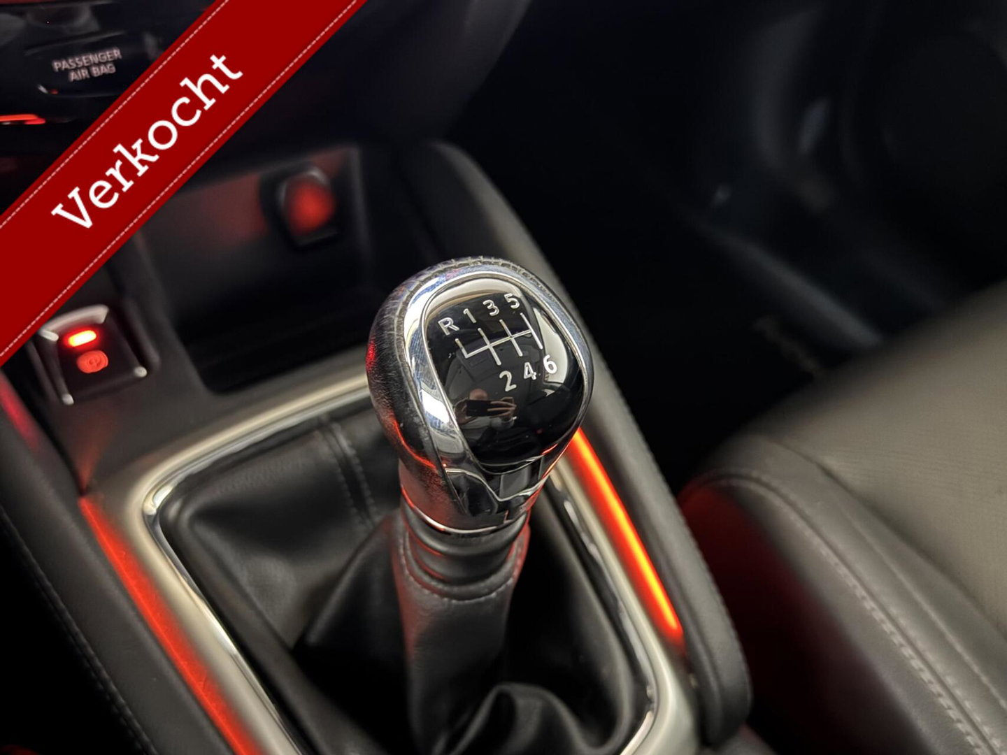 Nissan QASHQAI 1.6 Pano Camera Leer Trekh. Stoelv. NAP