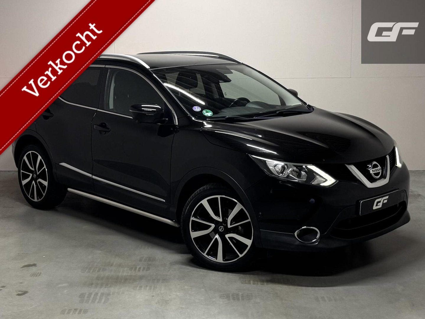 Nissan QASHQAI 1.6 Pano Camera Leer Trekh. Stoelv. NAP