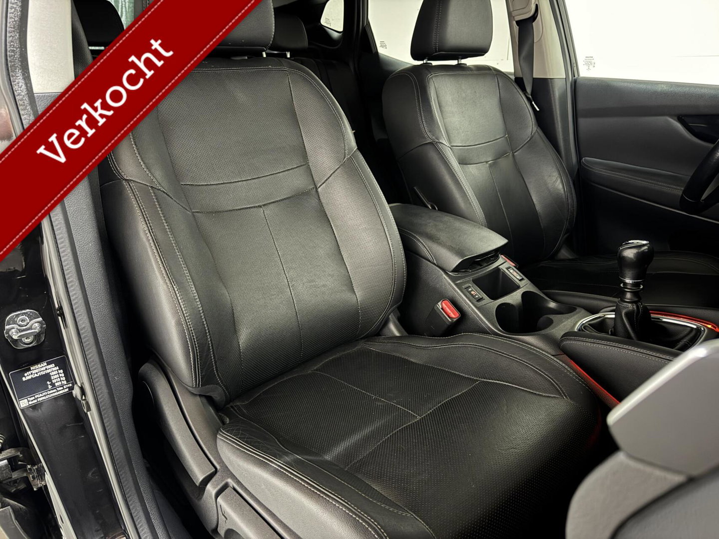 Nissan QASHQAI 1.6 Pano Camera Leer Trekh. Stoelv. NAP