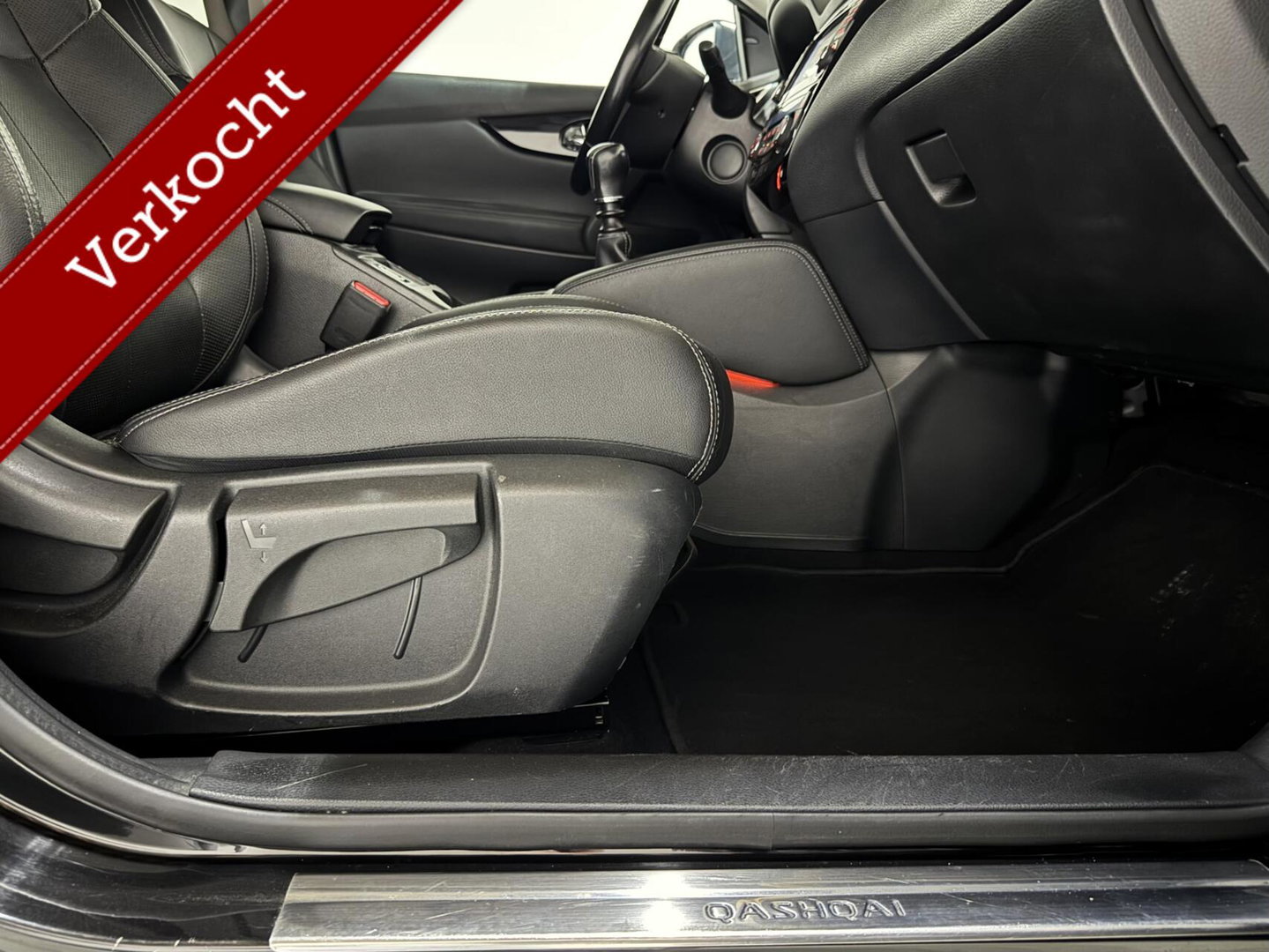 Nissan QASHQAI 1.6 Pano Camera Leer Trekh. Stoelv. NAP