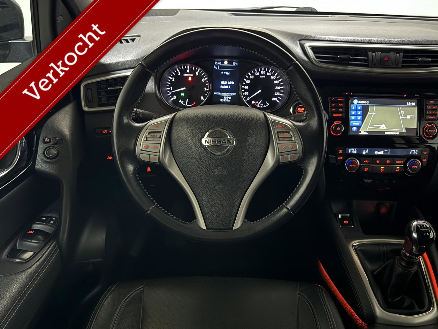 Nissan QASHQAI 1.6 Pano Camera Leer Trekh. Stoelv. NAP