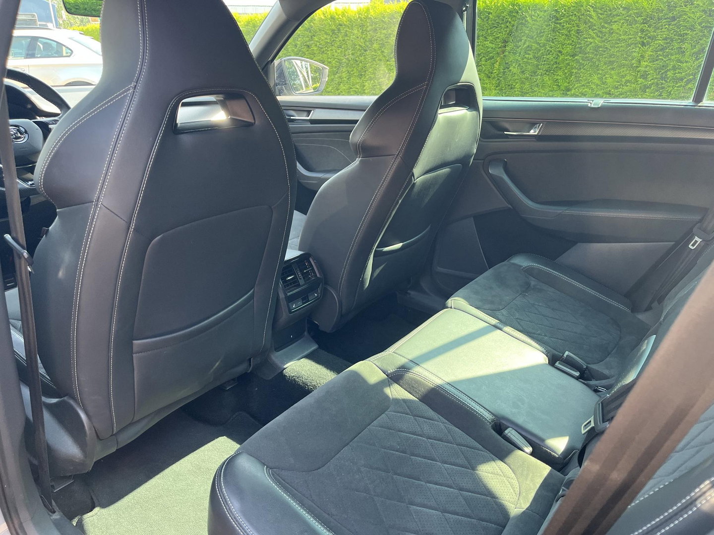 Škoda Kodiaq 2.0 TSI 4x4 Sportline | TREKHAAK | 360 CAMERA | STANDKACHEL | 20"