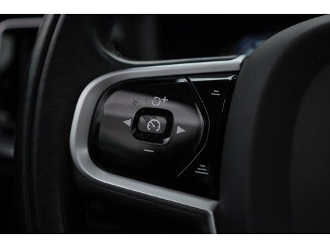 Volvo V60 2.0 B3 Business Pro | Pano-dak | Trekhaak | 360 camera | Prijs rijklaar | Adap. Cruise | Dodehoek (Blis) |