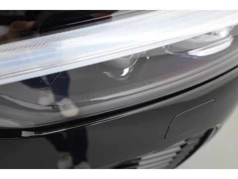 Volvo XC60 2.0 T8 455 PK Plug-in hybrid AWD Plus Dark | Luchtvering | Sport stoelen | 360 camera | Zwarte hemel | 21 inch | Adap. cruise |