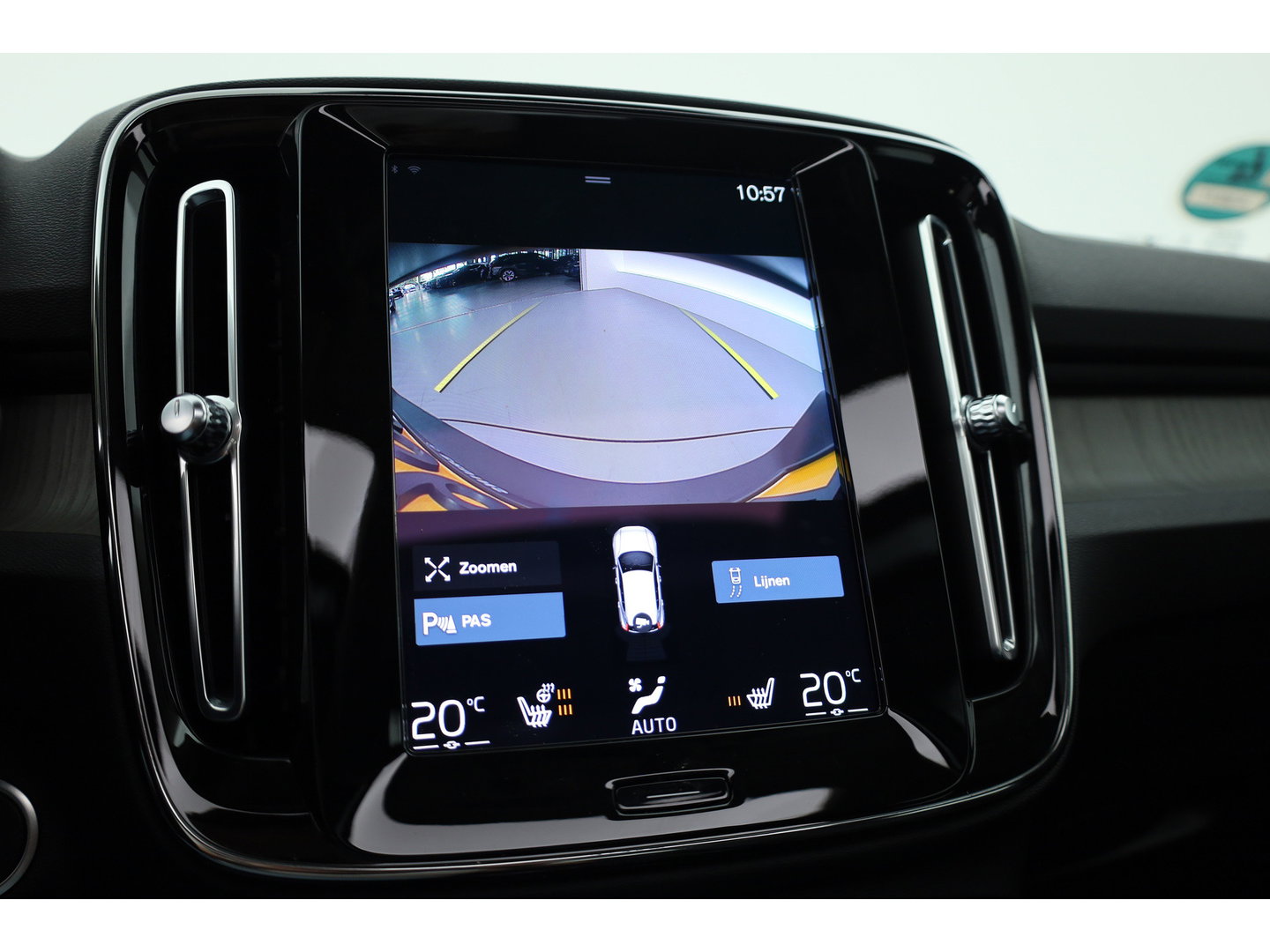 Volvo XC40 1.5 T3 Inscription | Pano-dak | Leer | Harman/ Kardon Audio | Camera | Adap. Cruise control |