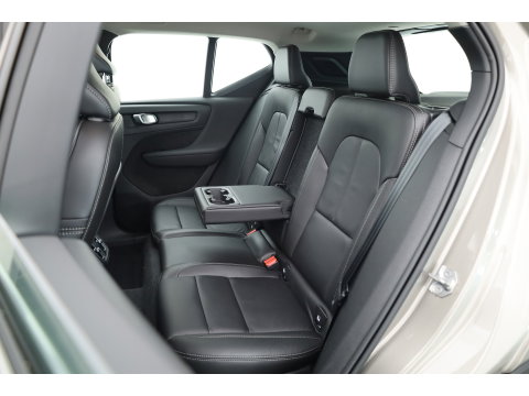 Volvo XC40 1.5 T3 Inscription | Pano-dak | Leer | Harman/ Kardon Audio | Camera | Adap. Cruise control |