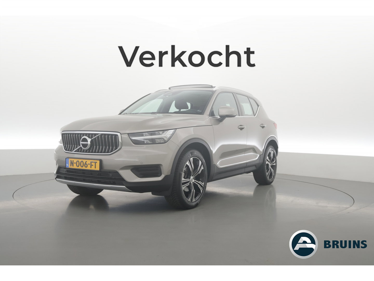 Volvo XC40 1.5 T3 Inscription | Pano-dak | Leer | Harman/ Kardon Audio | Camera | Adap. Cruise control |