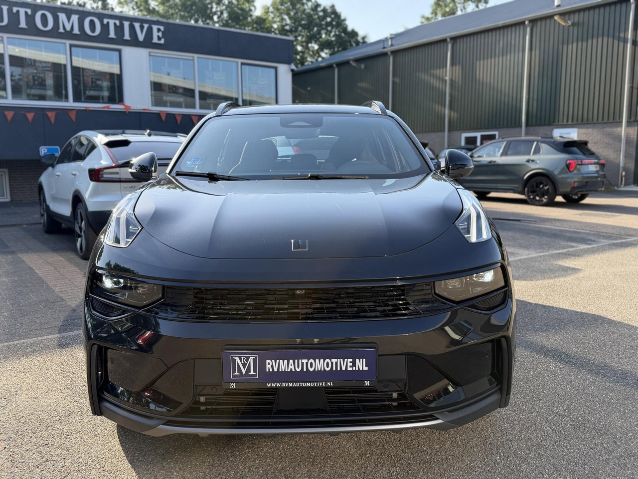 Lynk & Co 01