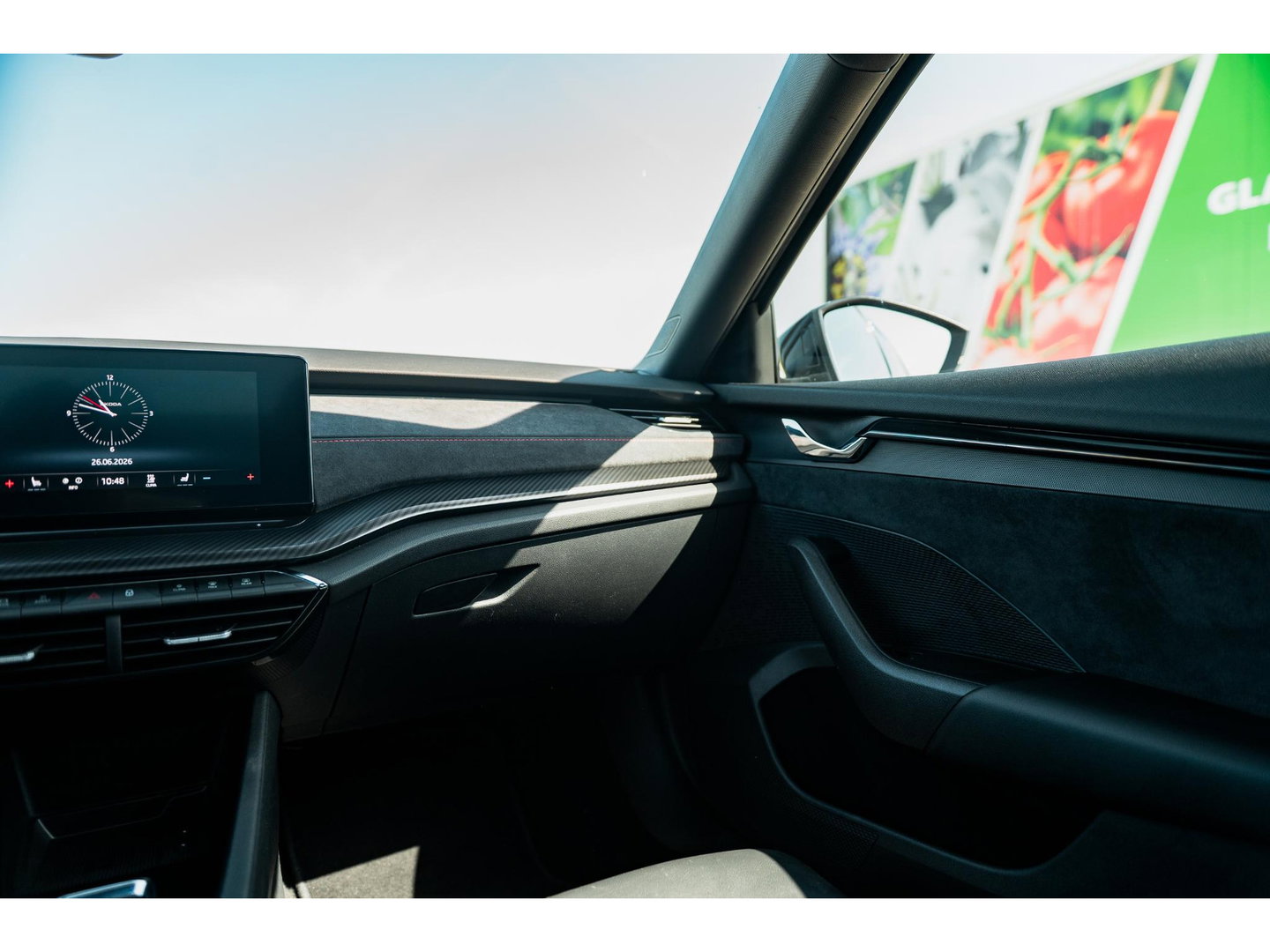 Škoda Octavia Combi 1.4 TSI RS iV | PANO | ALCANTARA SPORT COMFORT STOELEN