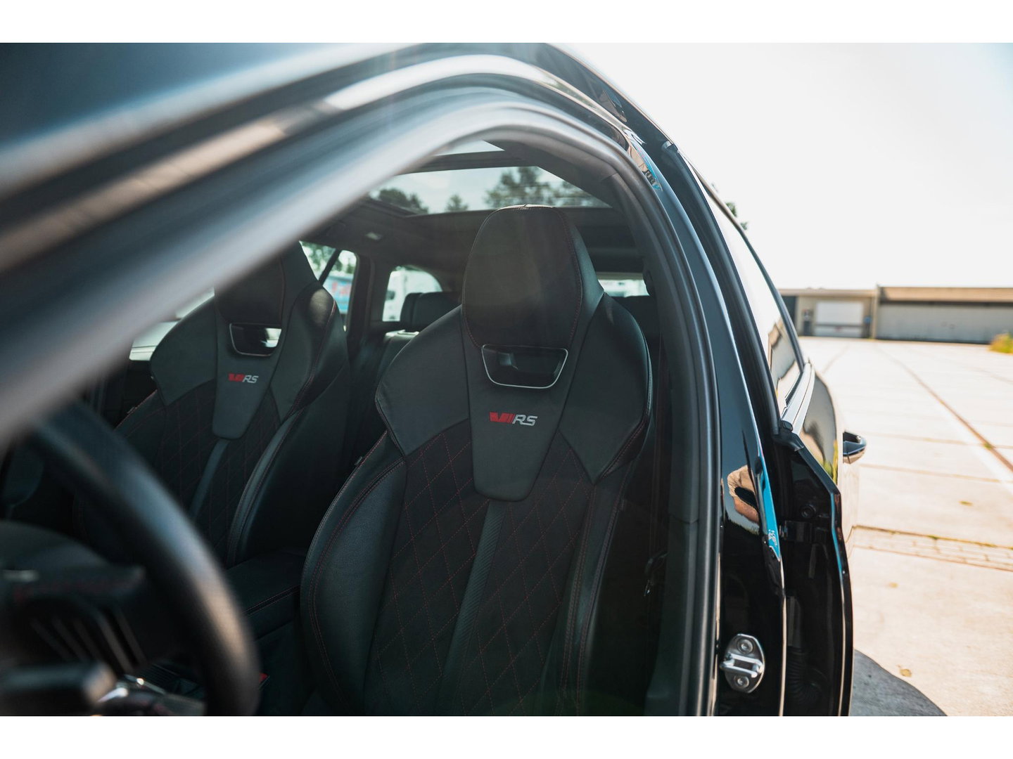 Škoda Octavia Combi 1.4 TSI RS iV | PANO | ALCANTARA SPORT COMFORT STOELEN
