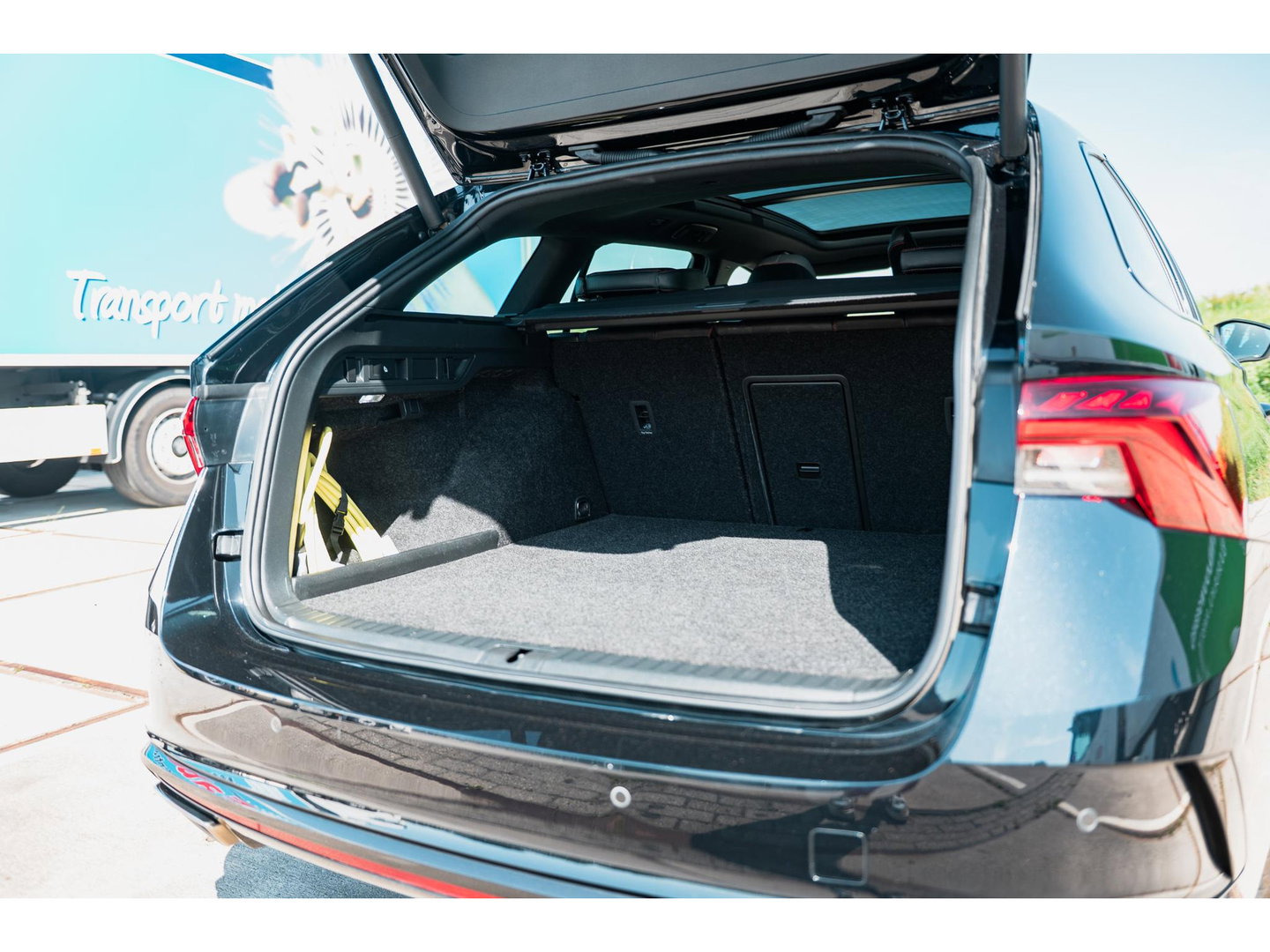 Škoda Octavia Combi 1.4 TSI RS iV | PANO | ALCANTARA SPORT COMFORT STOELEN