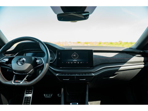 Škoda Octavia Combi 1.4 TSI RS iV | PANO | ALCANTARA SPORT COMFORT STOELEN