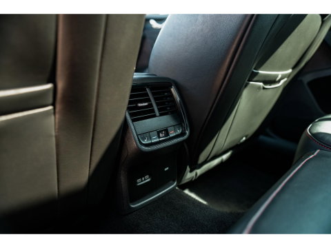 Škoda Octavia Combi 1.4 TSI RS iV | PANO | ALCANTARA SPORT COMFORT STOELEN