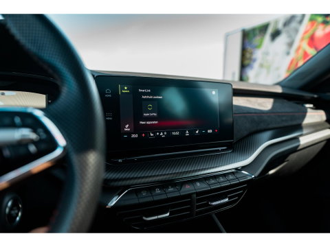 Škoda Octavia Combi 1.4 TSI RS iV | PANO | ALCANTARA SPORT COMFORT STOELEN