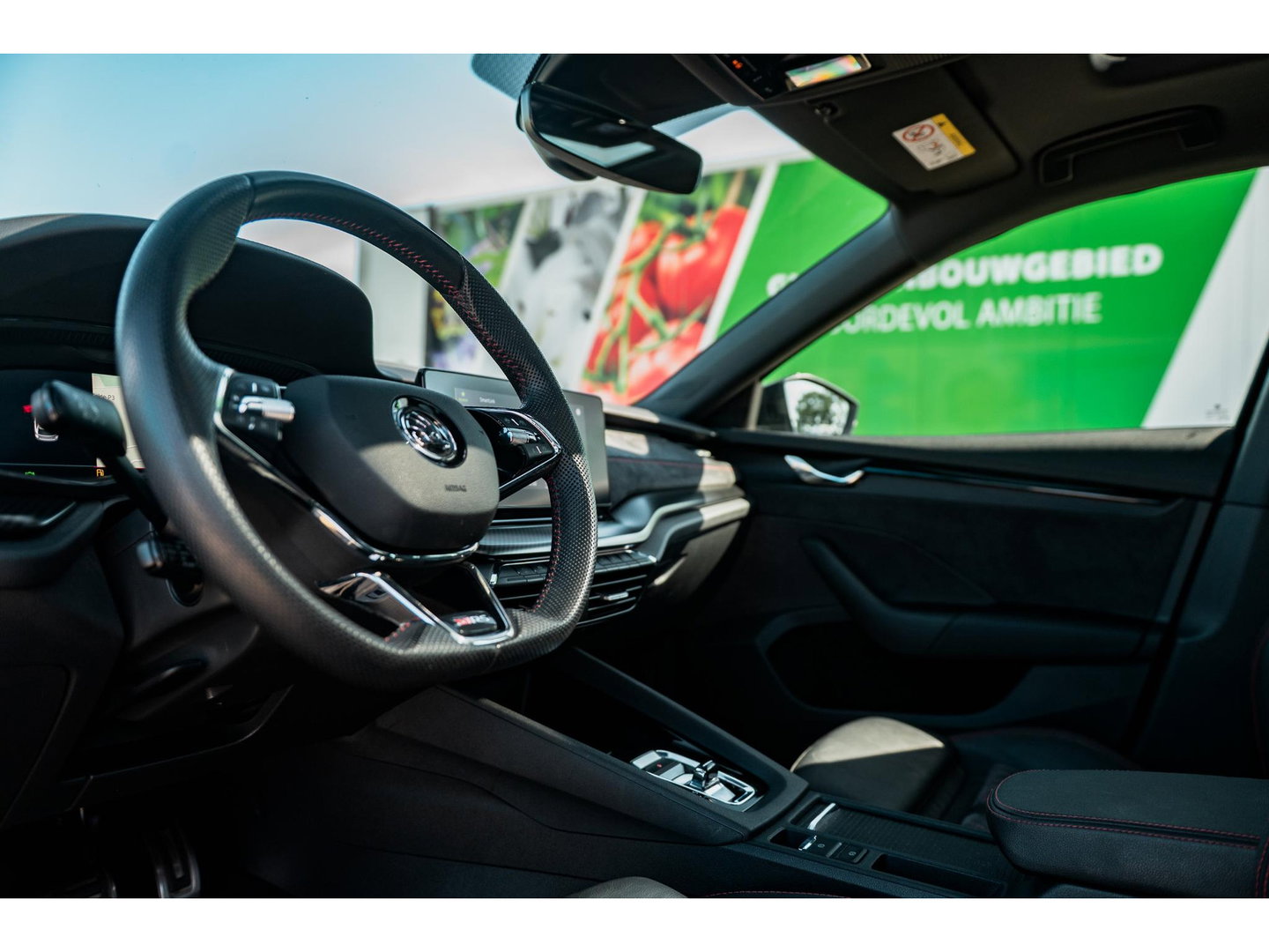 Škoda Octavia Combi 1.4 TSI RS iV | PANO | ALCANTARA SPORT COMFORT STOELEN