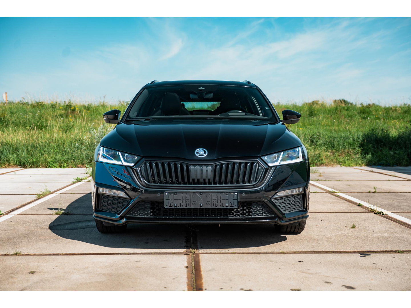 Škoda Octavia Combi 1.4 TSI RS iV | PANO | ALCANTARA SPORT COMFORT STOELEN