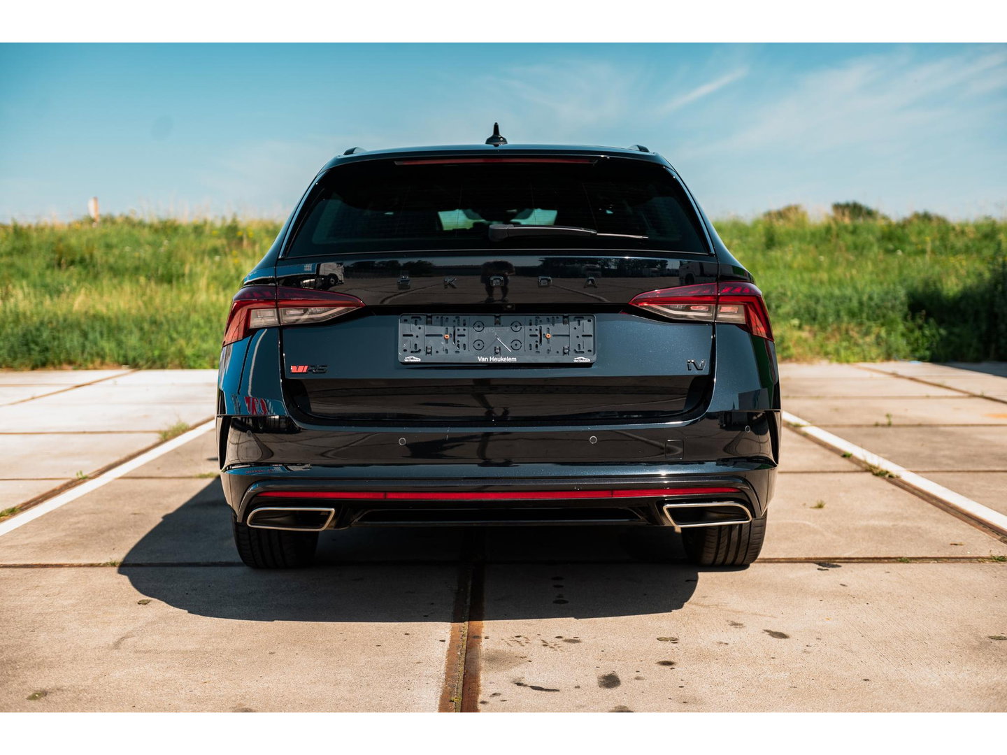 Škoda Octavia Combi 1.4 TSI RS iV | PANO | ALCANTARA SPORT COMFORT STOELEN