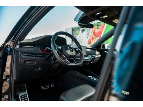 Škoda Octavia Combi 1.4 TSI RS iV | PANO | ALCANTARA SPORT COMFORT STOELEN