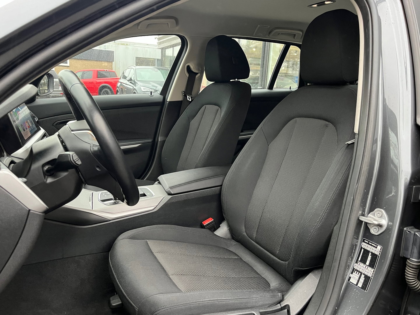 BMW 3 Serie Touring 318i Business|Carplay|Pdc|Cruise Control|Virtual Cockpit|NL-Auto|156PK