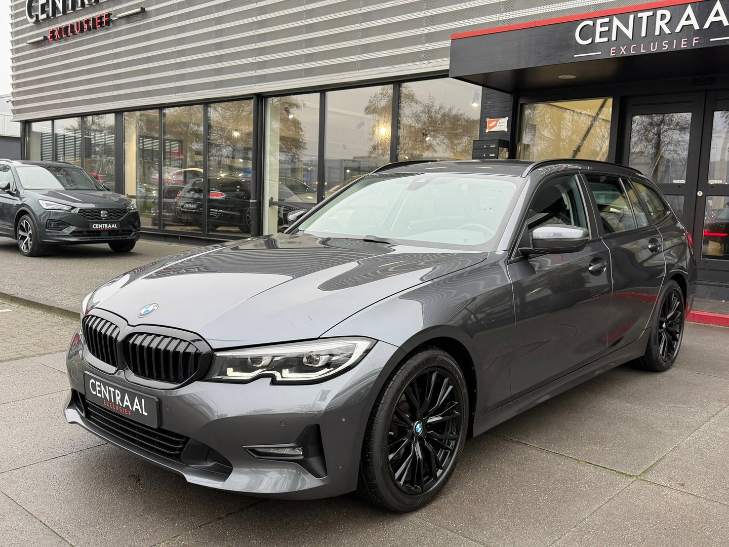 BMW 3 Serie Touring 318i Business|Carplay|Pdc|Cruise Control|Virtual Cockpit|NL-Auto|156PK