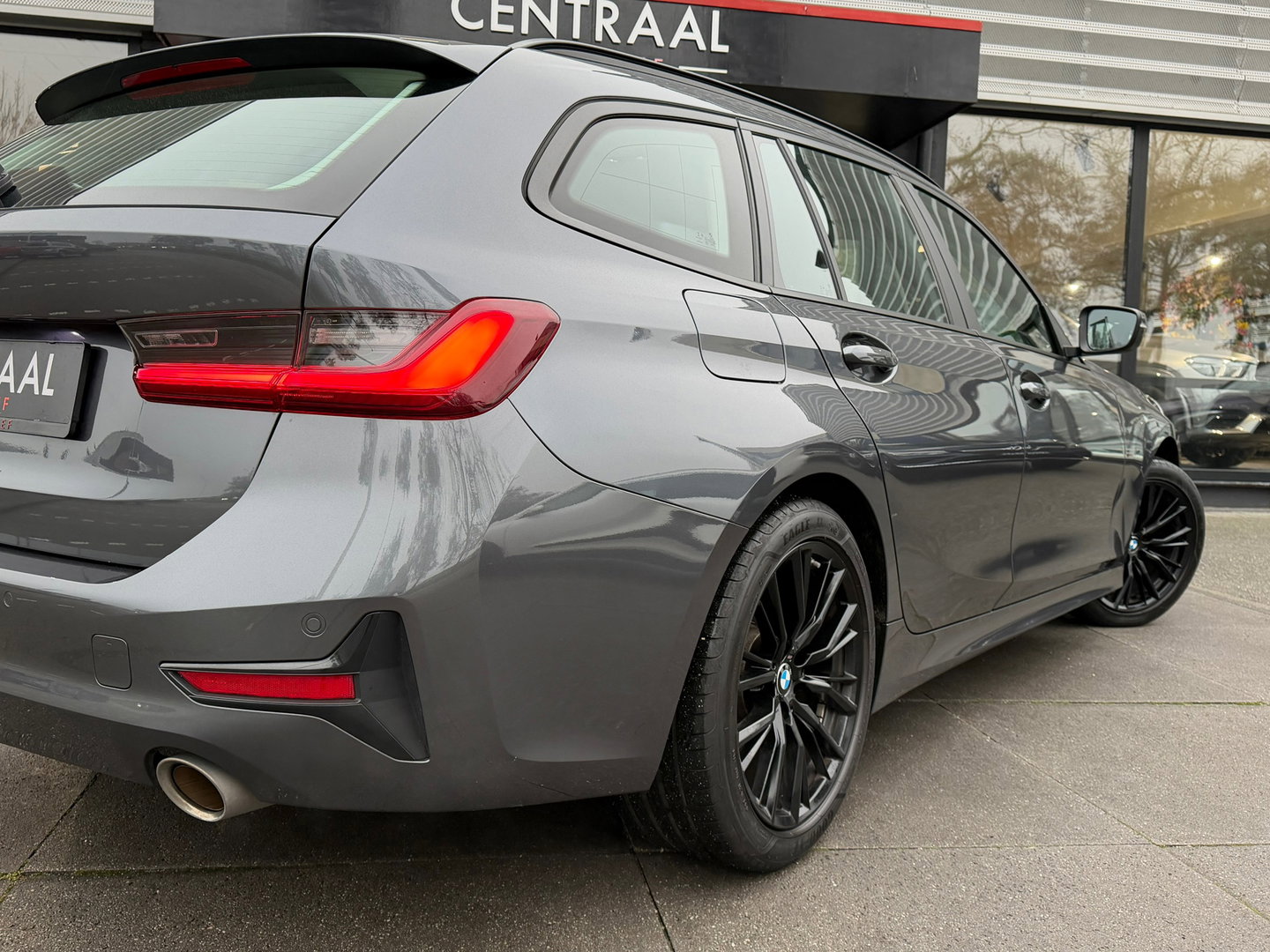 BMW 3 Serie Touring 318i Business|Carplay|Pdc|Cruise Control|Virtual Cockpit|NL-Auto|156PK