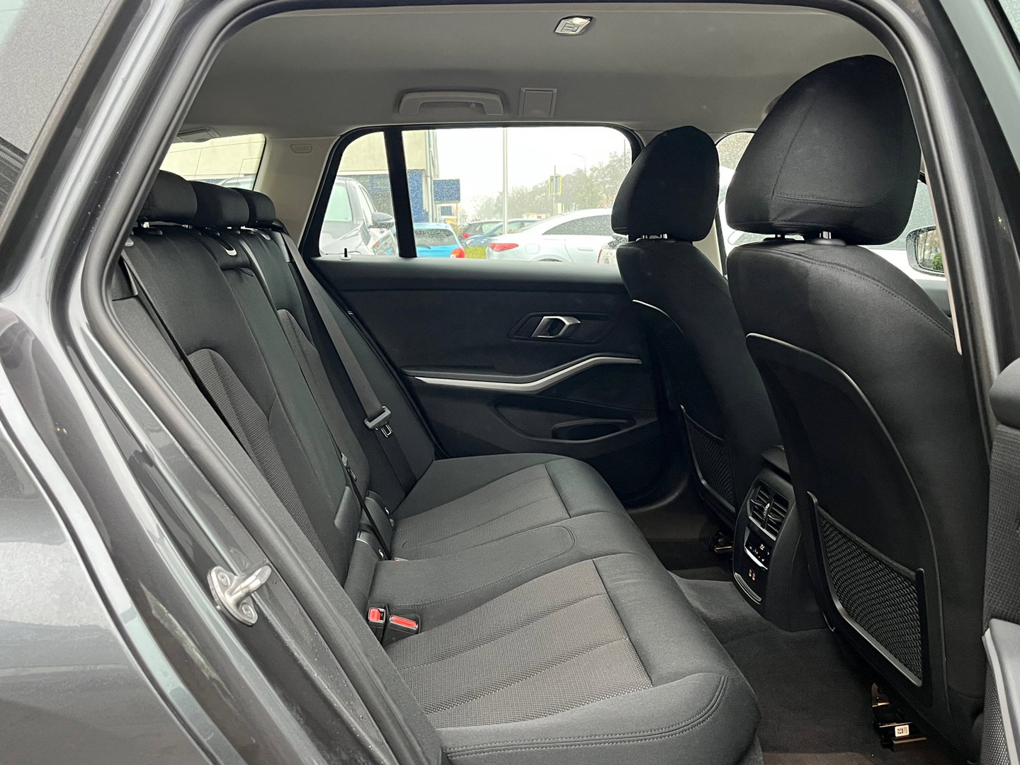 BMW 3 Serie Touring 318i Business|Carplay|Pdc|Cruise Control|Virtual Cockpit|NL-Auto|156PK