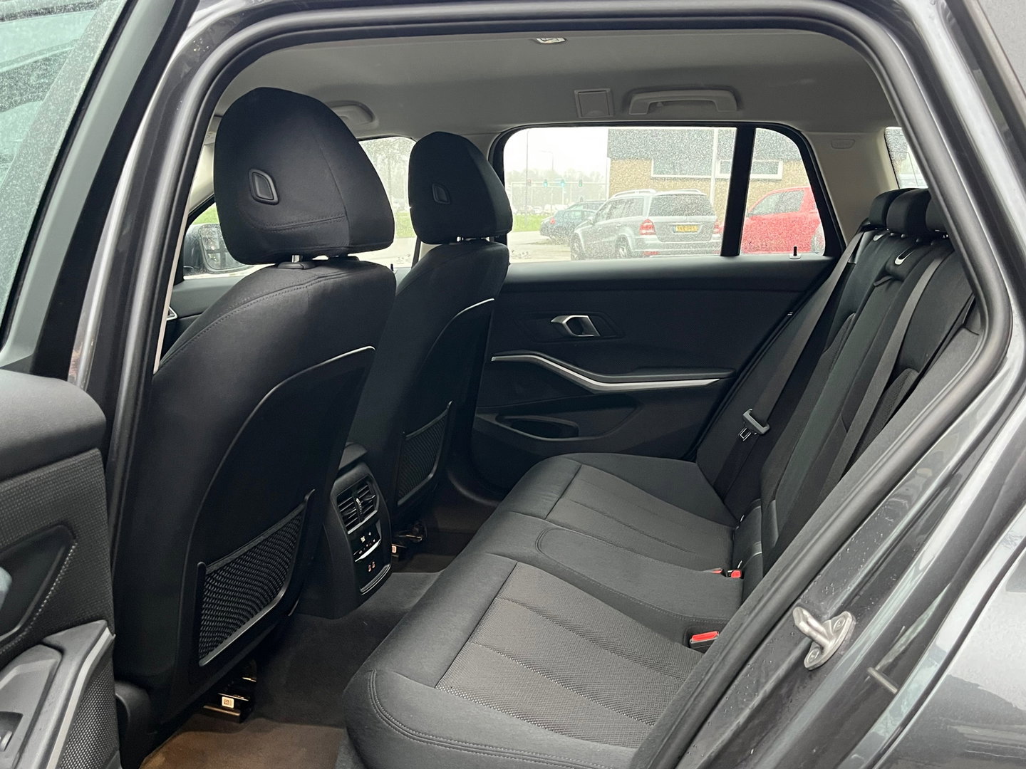 BMW 3 Serie Touring 318i Business|Carplay|Pdc|Cruise Control|Virtual Cockpit|NL-Auto|156PK