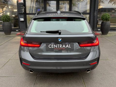 BMW 3 Serie Touring 318i Business|Carplay|Pdc|Cruise Control|Virtual Cockpit|NL-Auto|156PK