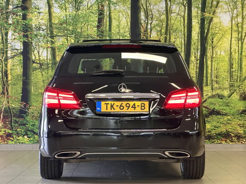 Mercedes-Benz B-Klasse 180 Prestige | Panoramadak | Cruise Control | Parkeersensoren | Stoelverwarming | LED | Isofix |