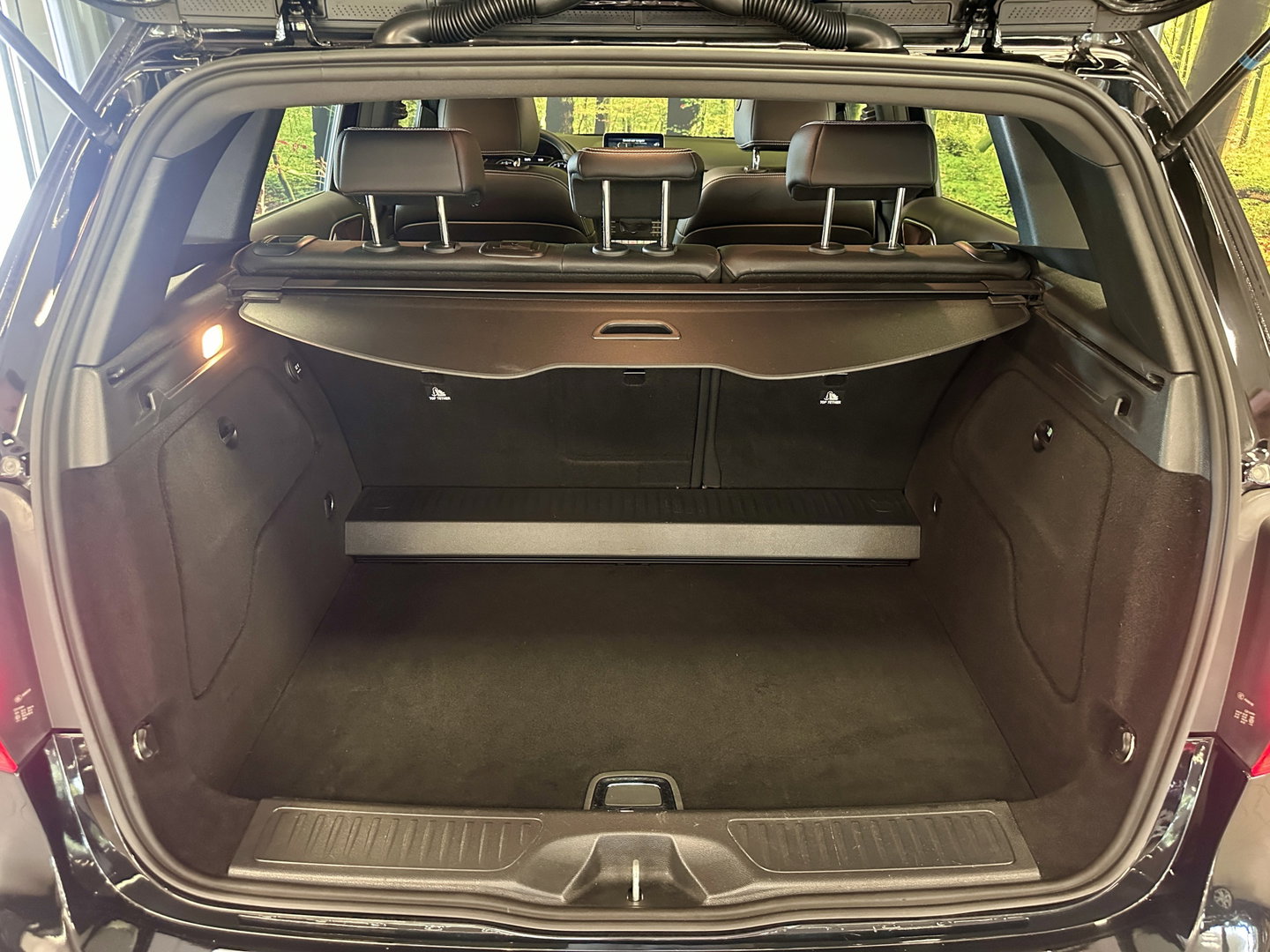 Mercedes-Benz B-Klasse 180 Prestige | Panoramadak | Cruise Control | Parkeersensoren | Stoelverwarming | LED | Isofix |