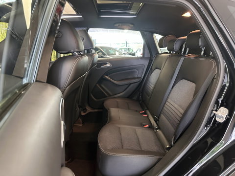 Mercedes-Benz B-Klasse 180 Prestige | Panoramadak | Cruise Control | Parkeersensoren | Stoelverwarming | LED | Isofix |