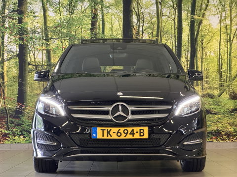 Mercedes-Benz B-Klasse 180 Prestige | Panoramadak | Cruise Control | Parkeersensoren | Stoelverwarming | LED | Isofix |