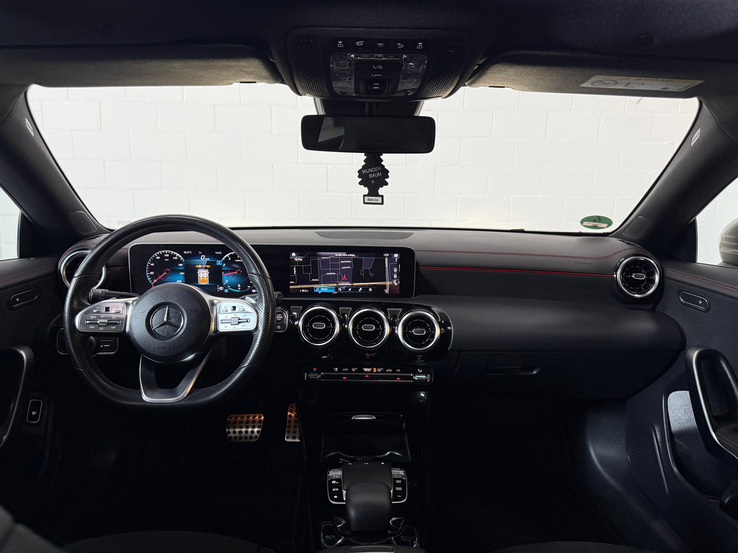 Mercedes-Benz CLA-Klasse 200 AMG *Pano*Trekhaak-elek*Cam