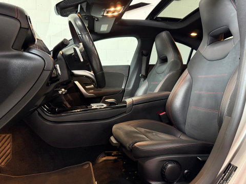 Mercedes-Benz CLA-Klasse 200 AMG *Pano*Trekhaak-elek*Cam