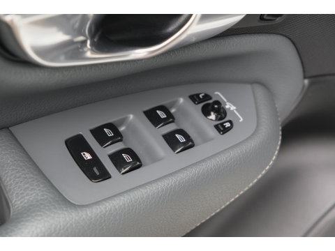 Volvo XC90 2.0 T8 390pk R-design Recharge 7-persoons Leder Navigatie Carplay Full led 22" LMV
