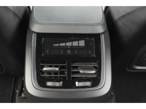 Volvo XC90 2.0 T8 390pk R-design Recharge 7-persoons Leder Navigatie Carplay Full led 22" LMV