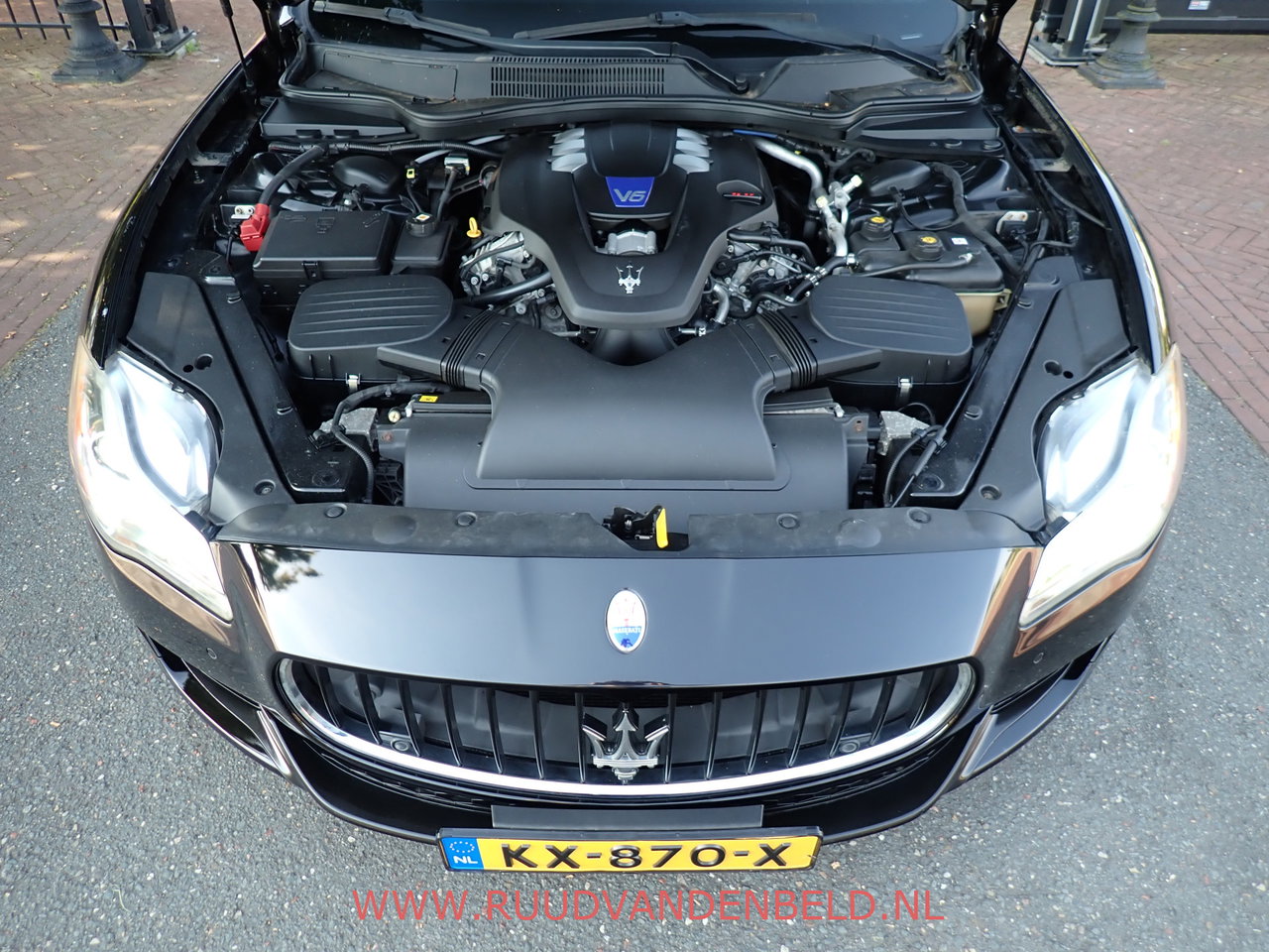Maserati Quattroporte