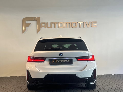 BMW 3 Serie Touring 330e M Sport HuD|Keyless|Sfeer|Camera
