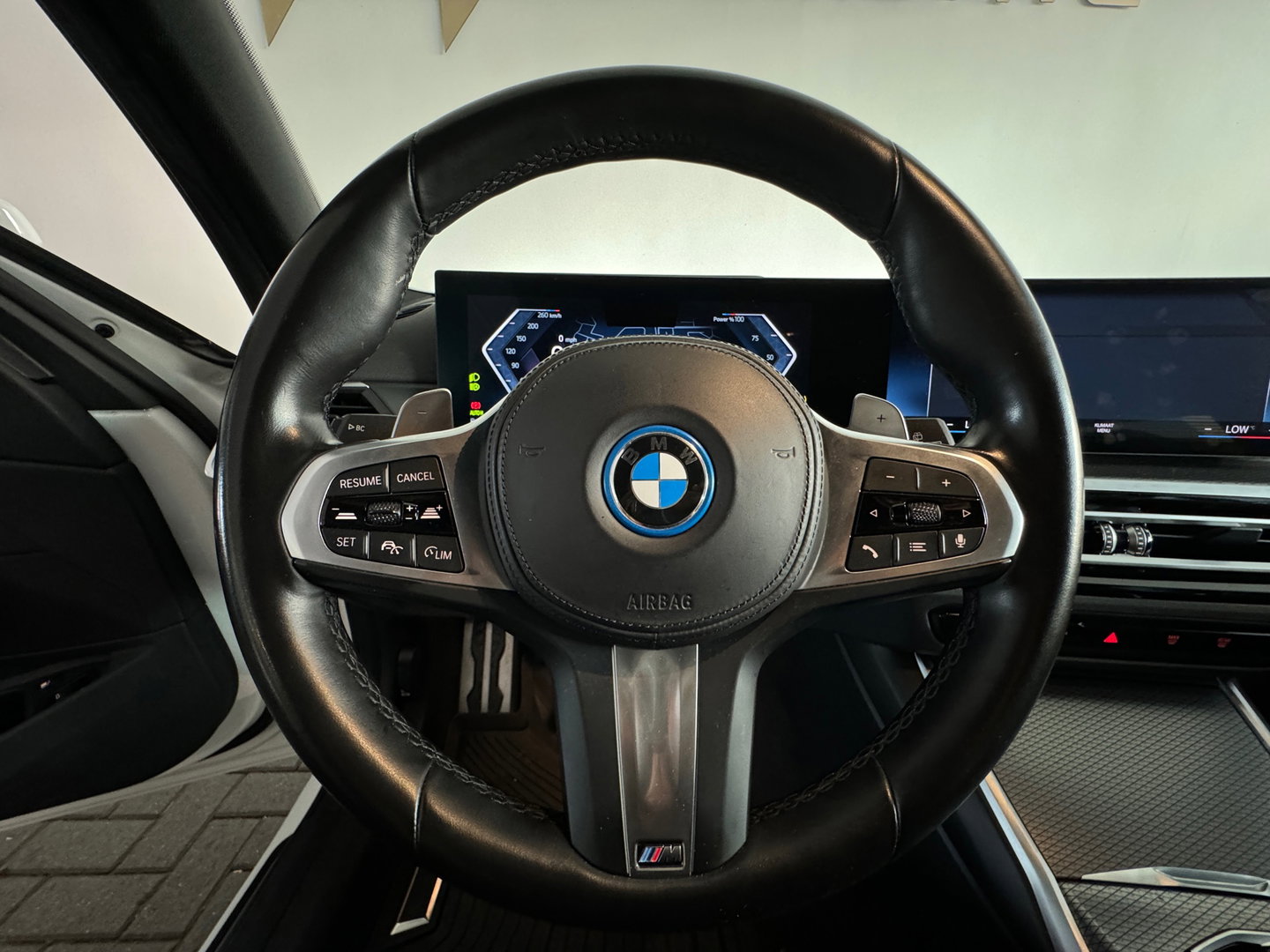 BMW 3 Serie Touring 330e M Sport HuD|Keyless|Sfeer|Camera