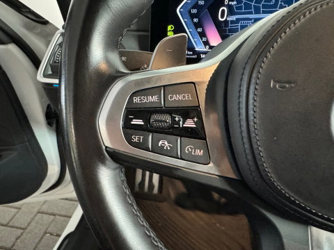 BMW 3 Serie Touring 330e M Sport HuD|Keyless|Sfeer|Camera
