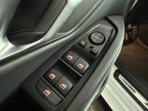 BMW 3 Serie Touring 330e M Sport HuD|Keyless|Sfeer|Camera