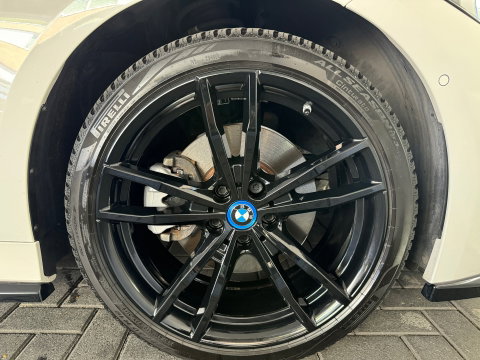 BMW 3 Serie Touring 330e M Sport HuD|Keyless|Sfeer|Camera